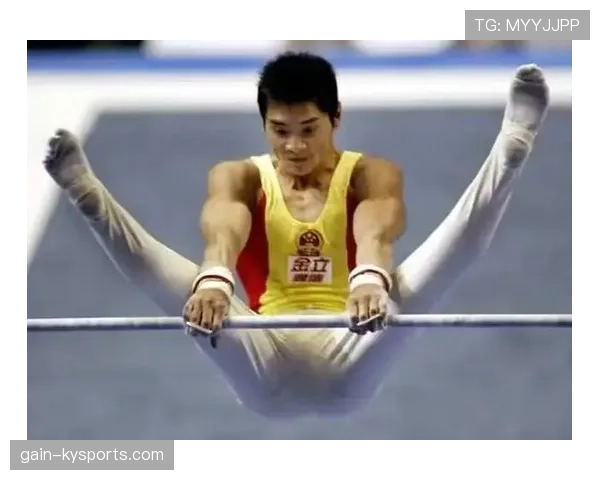 邢傲伟训练到半夜三点,这体力…普通人活不下去吧? 邢傲伟训练到半夜三点,这体力…普通人活不下去吧?